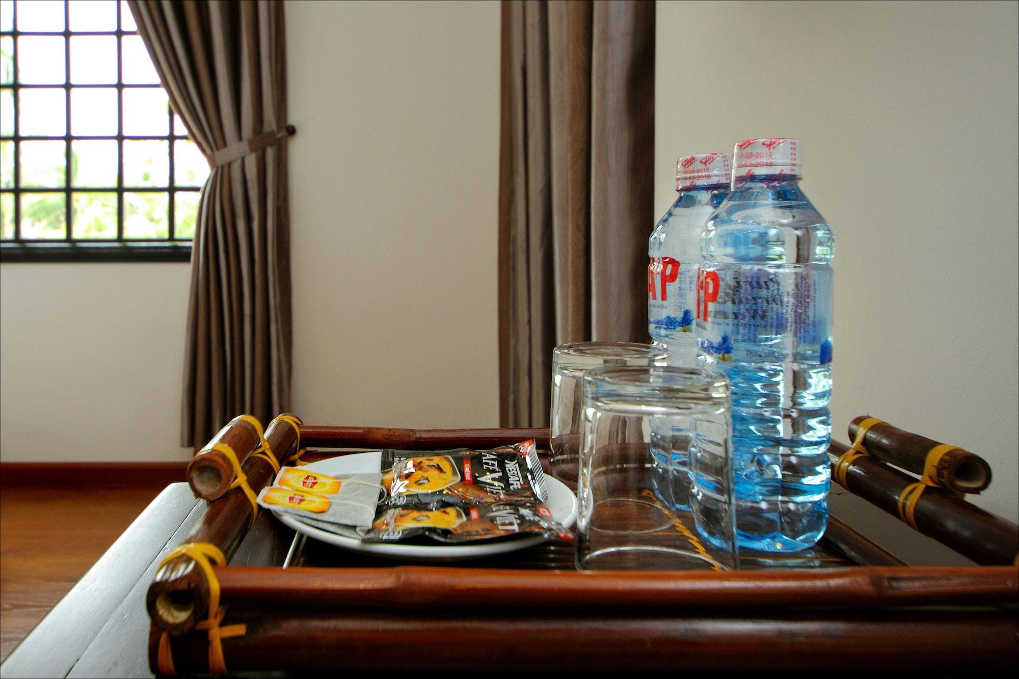 Azalea Homestay Хойан Экстерьер фото