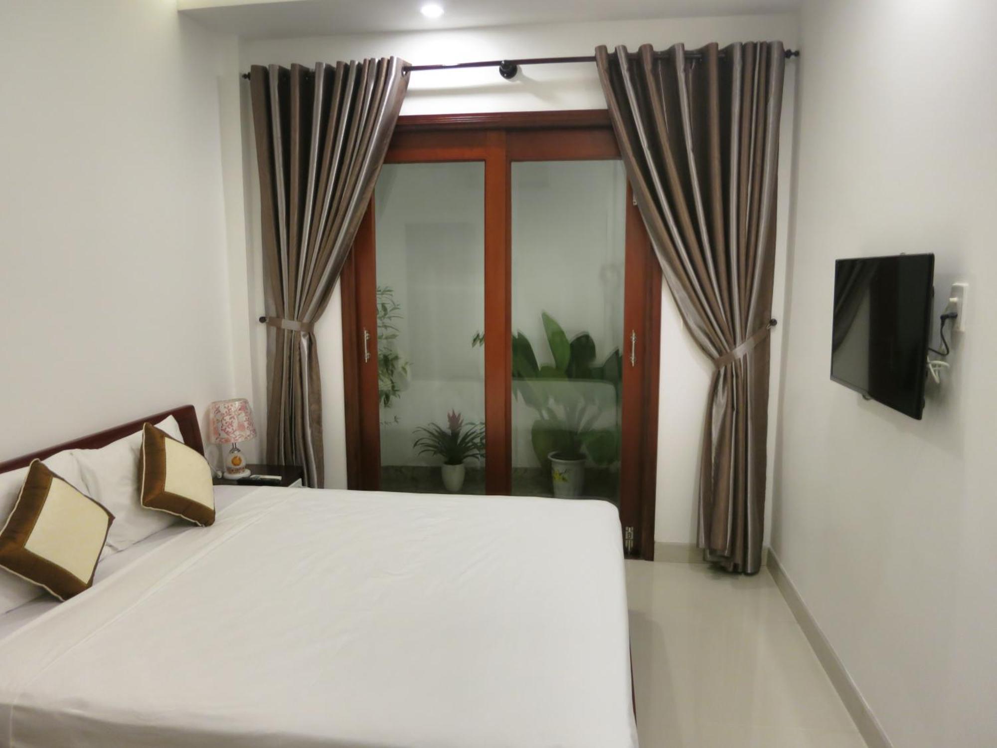 Azalea Homestay Хойан Экстерьер фото